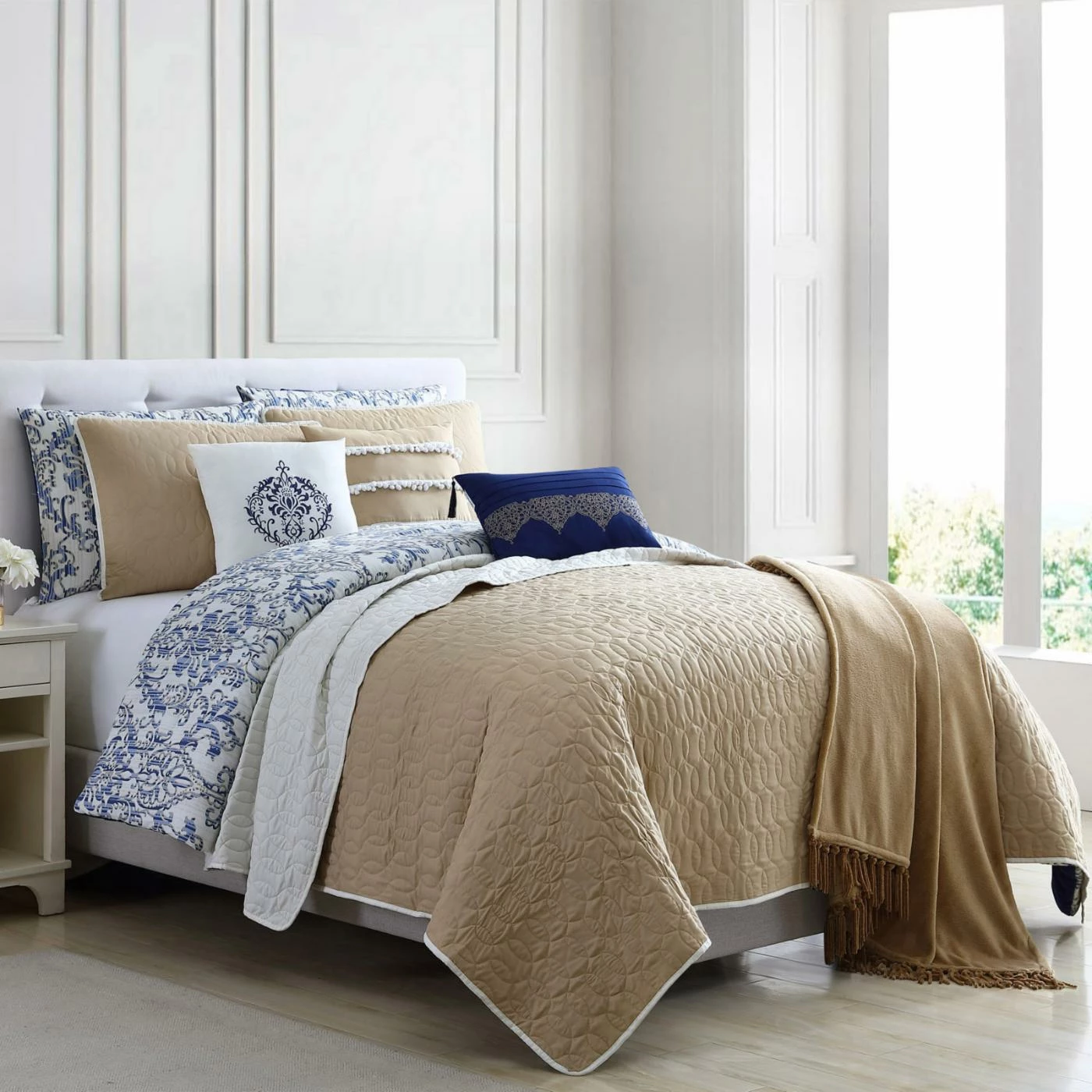 Best reviews of π Queen Paragon 10 Piece Reversible Comforter Set With Coverlet By Pacific Coast Textiles π 6 Best reviews of π Queen Paragon 10 Piece Reversible Comforter Set With Coverlet By Pacific Coast Textiles π - Image 4