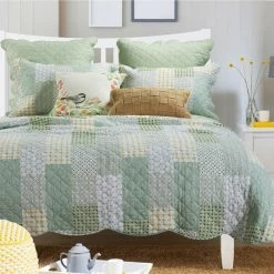 Cheapest ⭐ King Barefoot Bungalow Juniper Oversized Quilt Set 🤩 -Greenland Home Fashions shop detail2GRNLD597