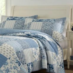 Buy ❤️ Queen Paisley Patchwork Quilt Set By Laura Ashley 🛒 -Greenland Home Fashions shop detail2REVM1939