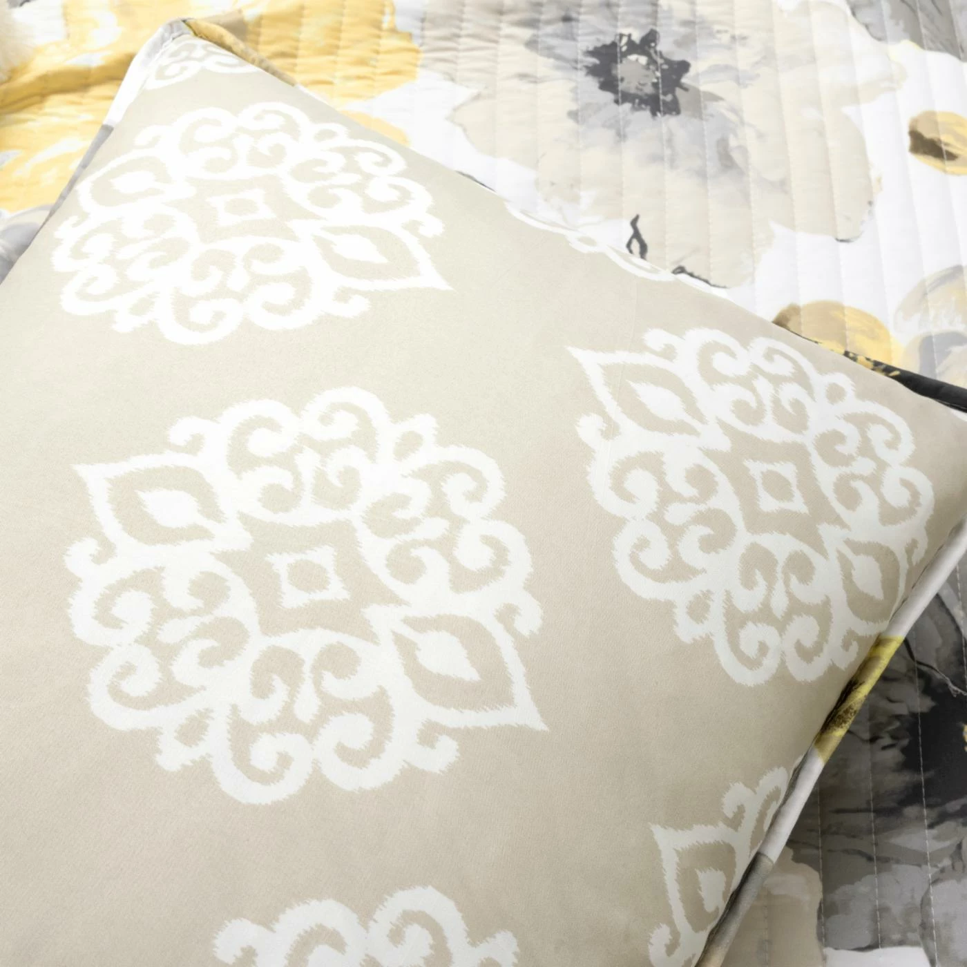 Outlet ๐ Lush Decor Leah Soft Reversible Oversized Quilt Set -Yellow/Gray- King โญ 9 Outlet ๐ Lush Decor Leah Soft Reversible Oversized Quilt Set -Yellow/Gray- King โญ - Image 7