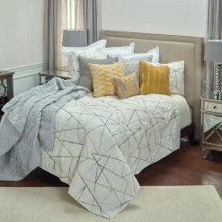 Buy 🤩 King Julian Quilt By Rizzy Home 🤩 -Greenland Home Fashions shop detailRIZ1446