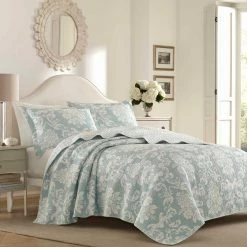 Best Pirce 🎁 King Venetia Duck Egg Quilt Set By Laura Ashley 👏