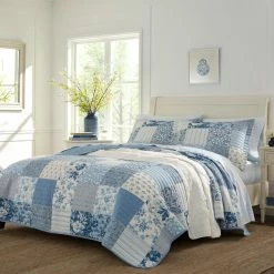 Buy ❤️ Queen Paisley Patchwork Quilt Set By Laura Ashley 🛒