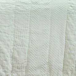 Buy 🔔 King Camilia Matelasse Quilt By Rizzy Home 🥰 -Greenland Home Fashions shop scaleRIZ1397